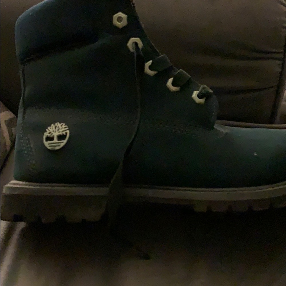 Velvet green timberlands